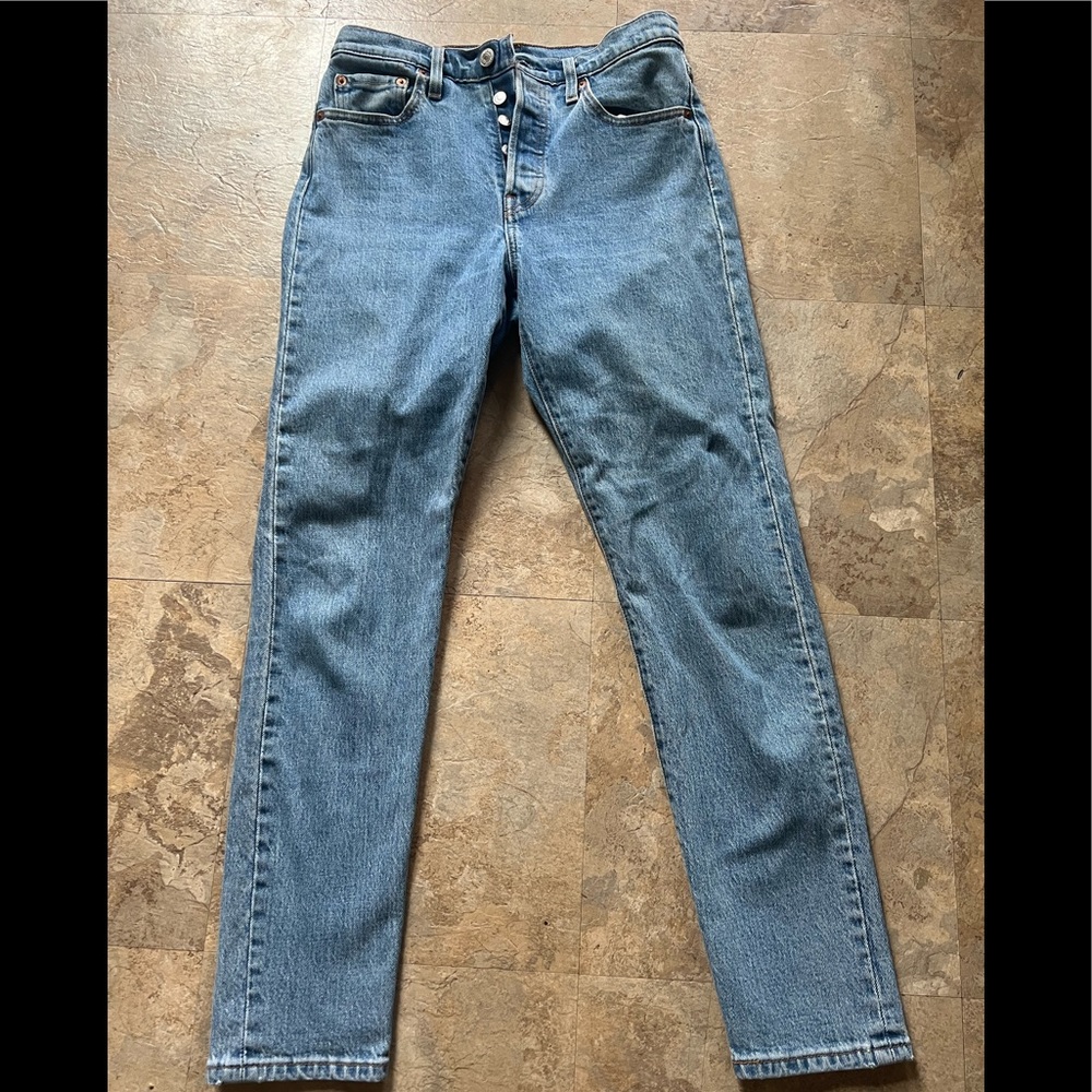 Levi’s Premium 501 Highrise Skinny Buttonfly Jeans Size W26
